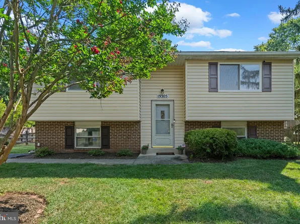 19305 Hempstone Ave, Poolesville, MD 20837