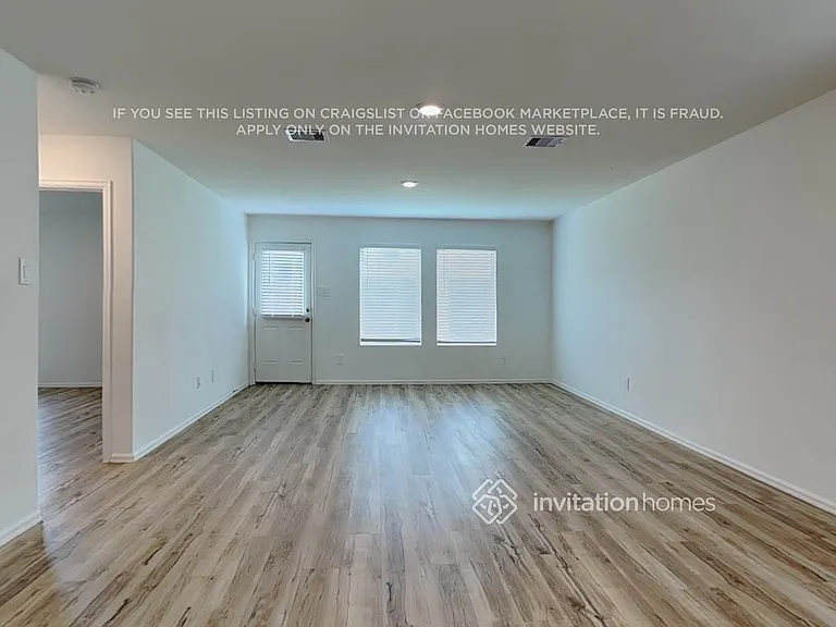 18714 Mercer Falls Dr — Photo 3