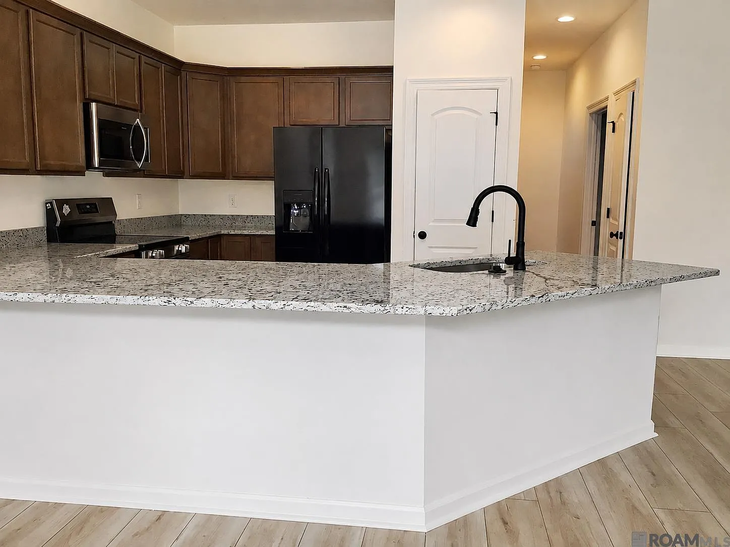 3 bed, 1424 sqft, $1,750 — Photo 3