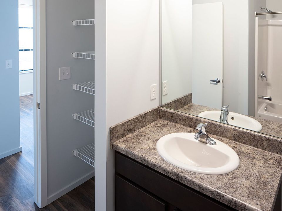 1st image of 1120 N 20th St #305