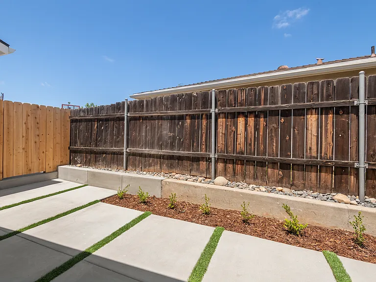 9414 Pike Rd — Photo 3