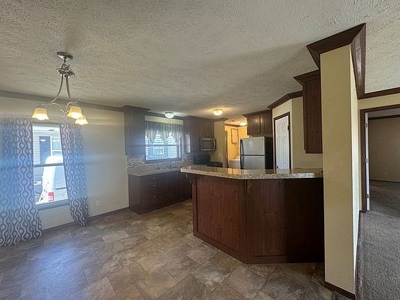 3rd image of 3012 Foxtail Ln #330