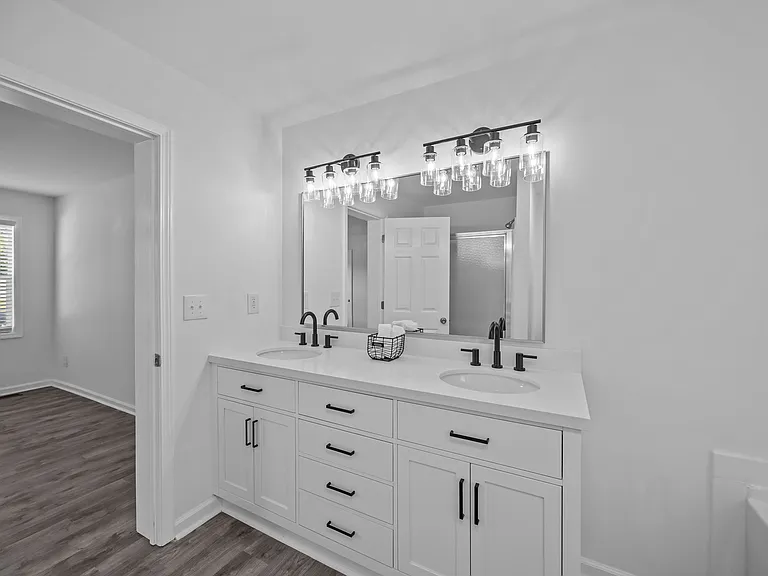 2634 Samuel Ct — Photo 15