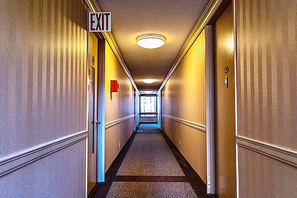 Rented by Manhattan Realty Group | media 8