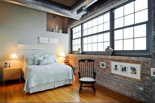 5th image of 900 N Kingsbury St APT 932