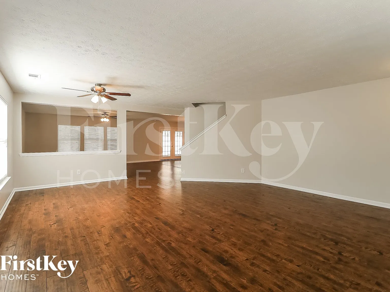 4 bed, 2.5 bath, 2903 sqft, $2,340 — Photo 2