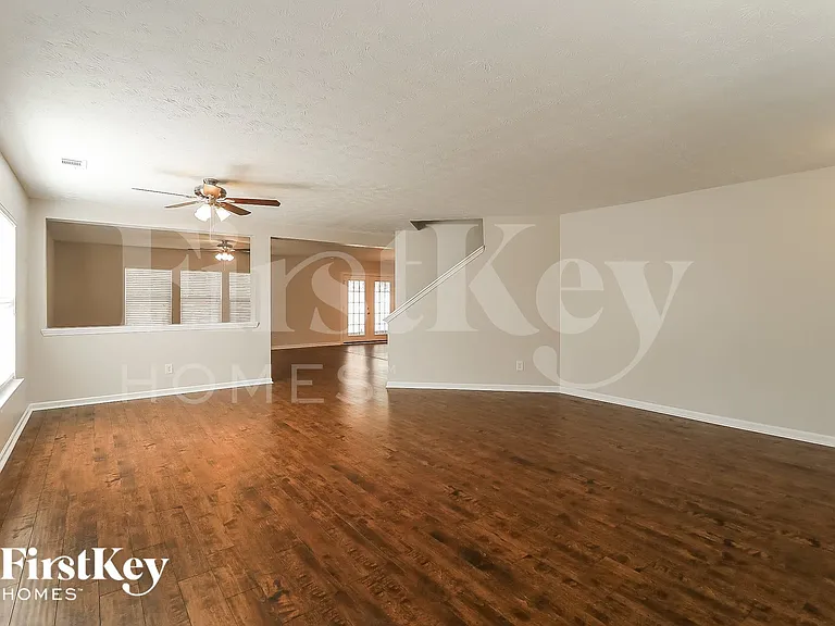 64 Cedar Bay Cir — Photo 2