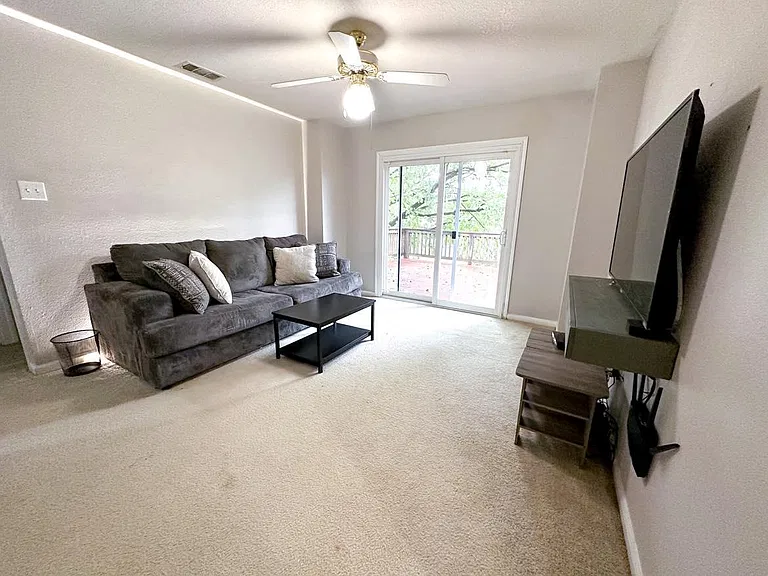 11321 Avering Ln — Photo 12