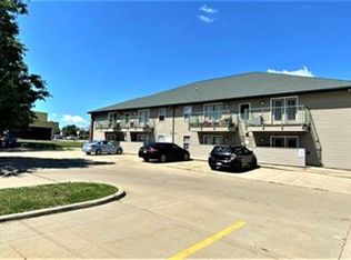 1407 S State St, Champaign, IL 61820