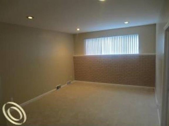 FINISHED BASEMENT