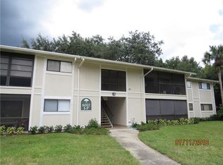 6002 Laketree Ln APT J, Temple Terrace, FL 33617