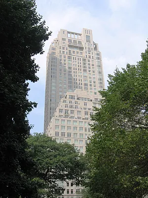 Sold by Sotheby's International Realty | media 39