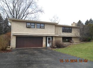 2603 Lauderdale Ct, McHenry, IL 60051