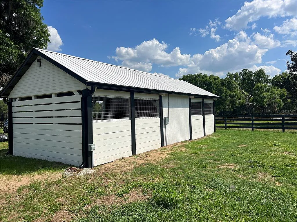 1 bed, 1.0 bath, 448 sqft, $950 — Photo 3