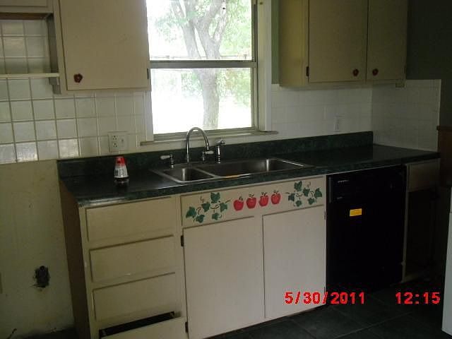 2nd image of 1406 W Mesquite St