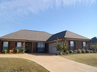 227 Tucker Dr, Brandon, MS 39042