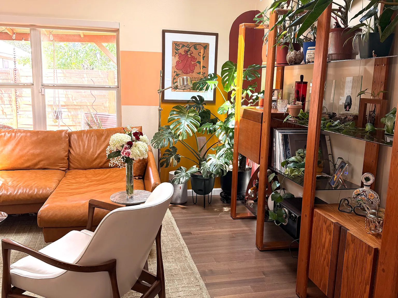 3 bed, 1174 sqft, $2,200 — Photo 2