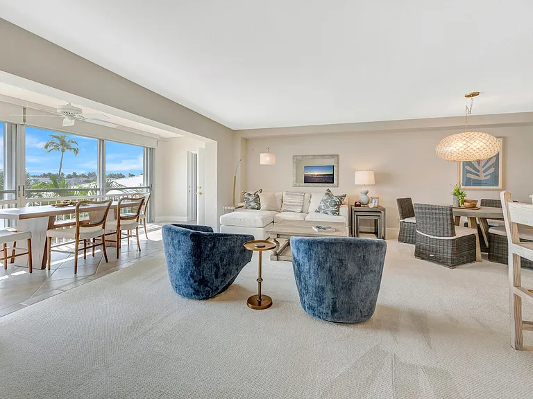 2800 Gulf Shore Blvd N #304 — Photo 7
