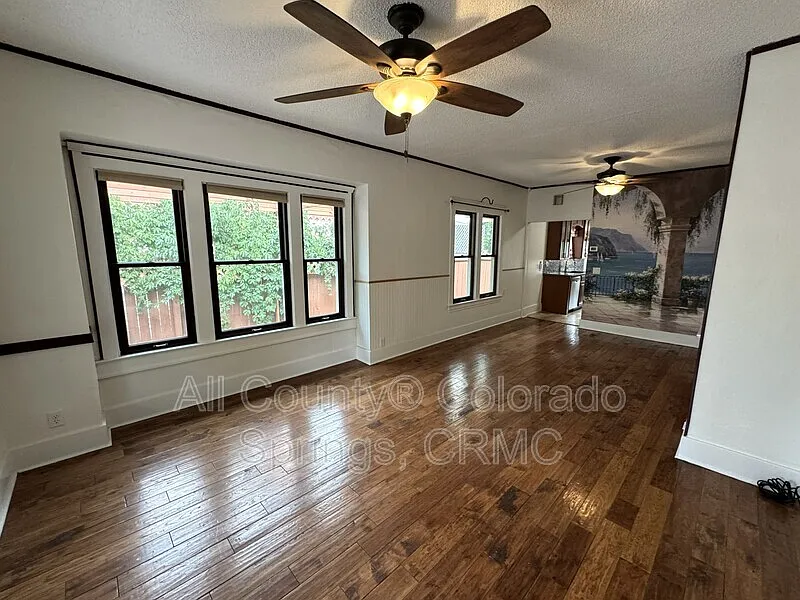 2 bed, 1.0 bath, 1085 sqft, $1,700 — Photo 3