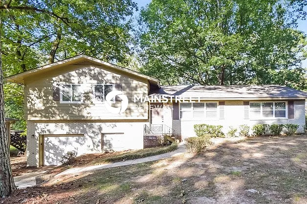 1128 Lay Dr — Photo 1