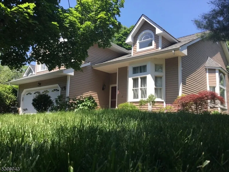 4 bed, 3.5 bath, $5,500 — Photo 3