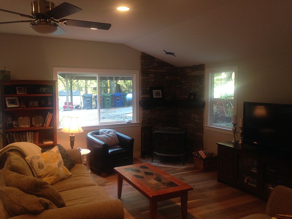 Lower house Living Room