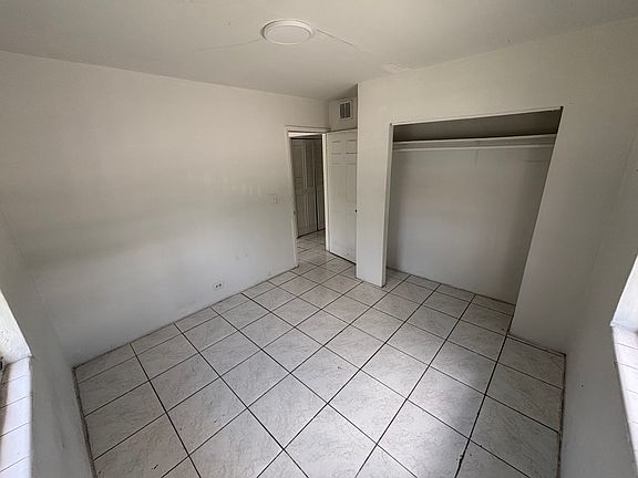 4th image of 1413 NW 8th Ave