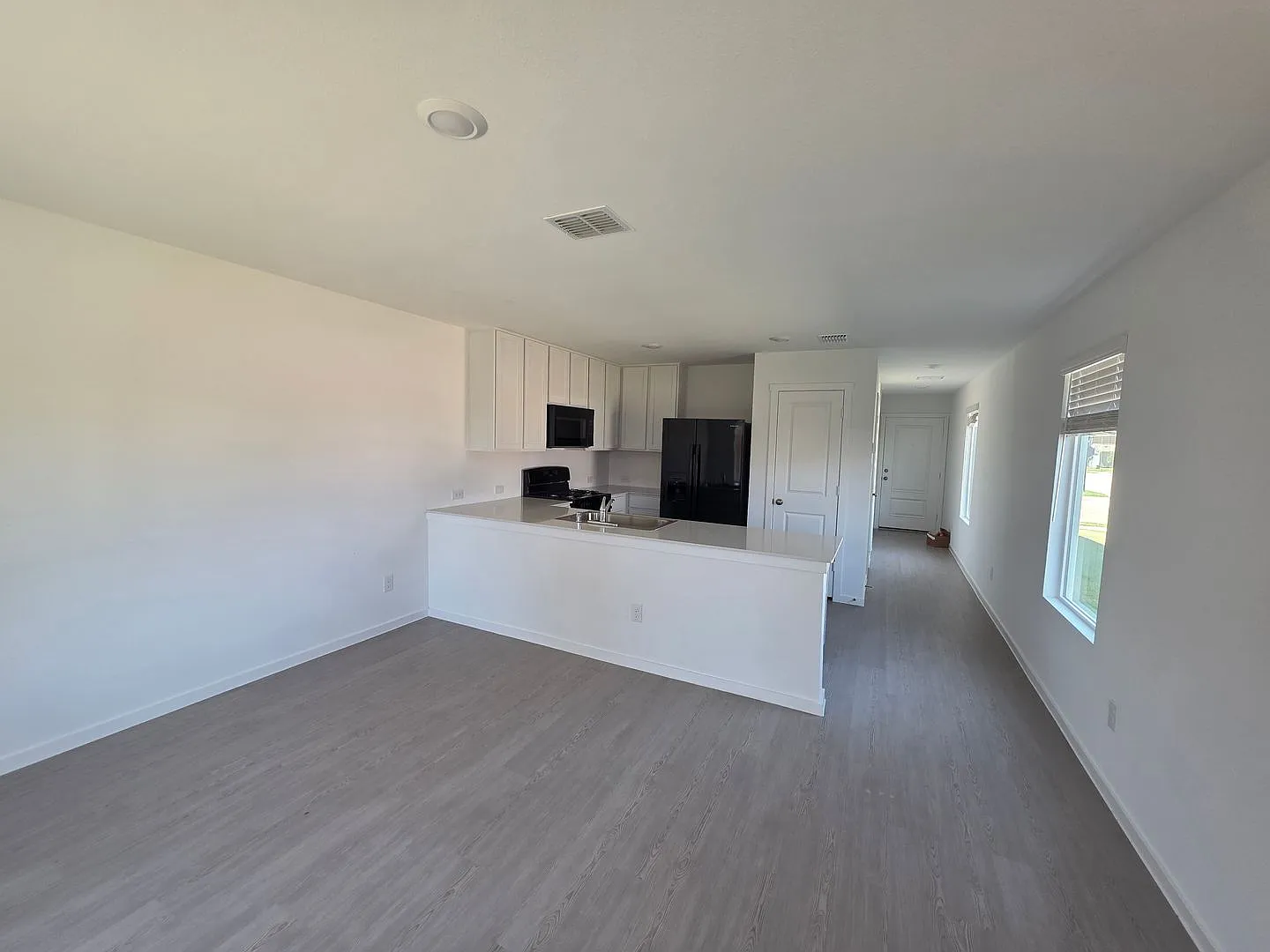 Charming New Build with Modern Layout 3 Bed, 3 Bath in Foree Ranch — Photo 4
