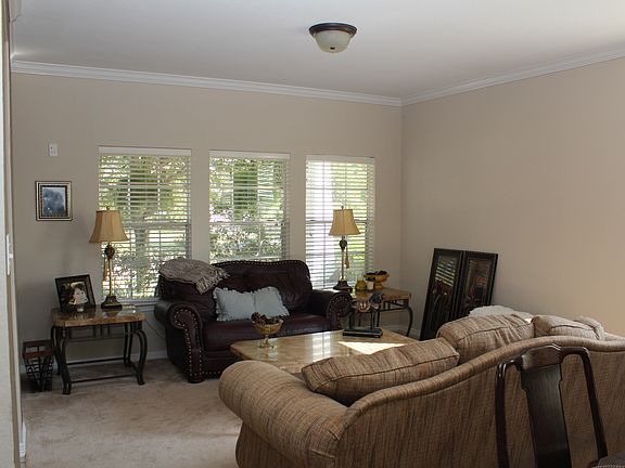 Formal living
