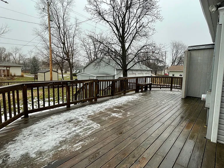 2512 Willis Ave — Photo 4