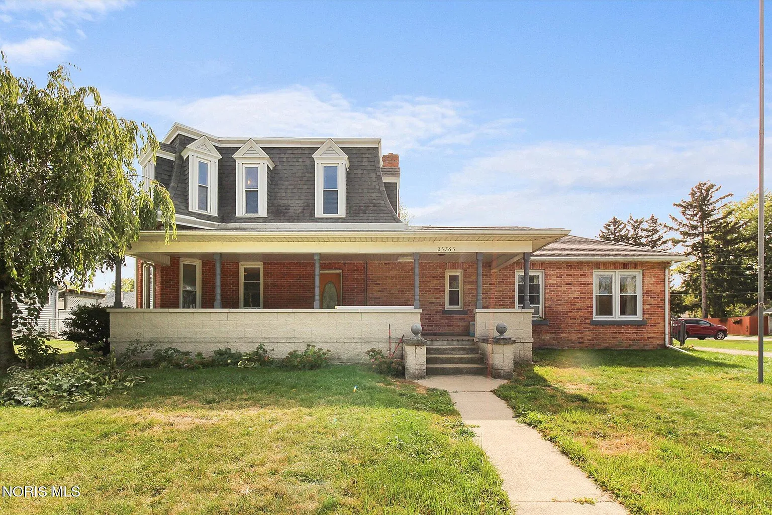 23763 Front St photo 1