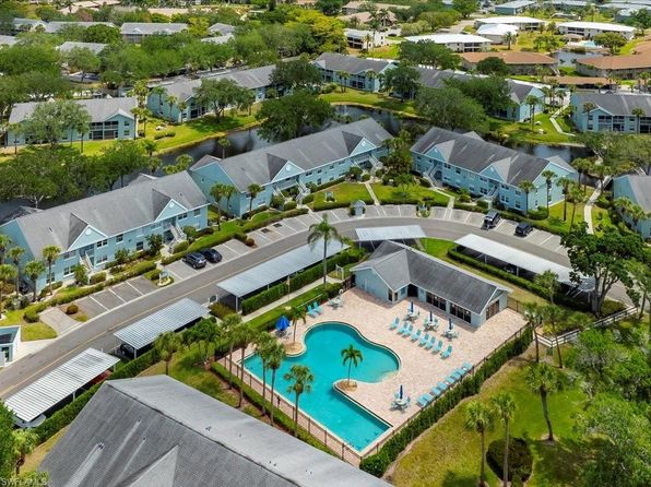 105 Wading Bird CIR #U201, NAPLES, FL 34110