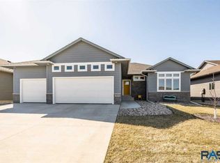 3609 E Prairie Wind St, Sioux Falls, SD 57108