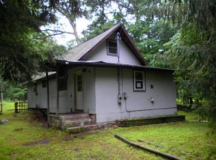 174 Spruce Dr, Dingmans Ferry, PA 18328
