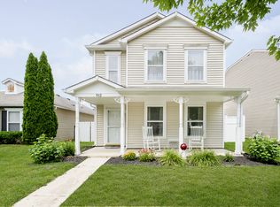 912 Brookstone Dr, Franklin, IN 46131