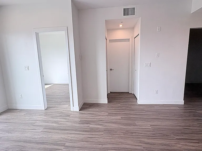 181 W 6th St #505 — Photo 13