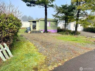 108 Victoria Loop NE, Ocean Shores, WA 98569