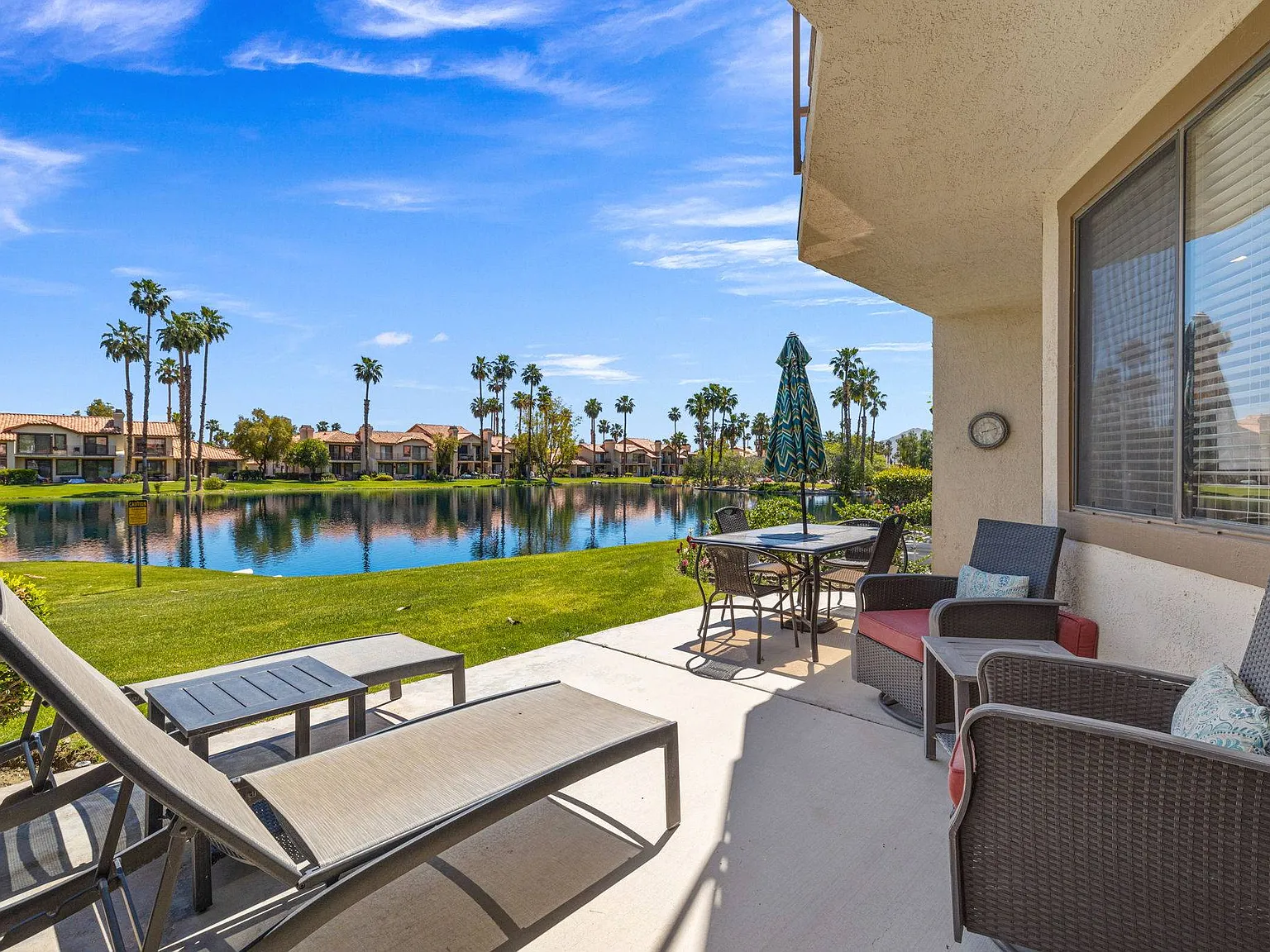 2 bed, 2.5 bath, 1410 sqft, $7,000 — Photo 3