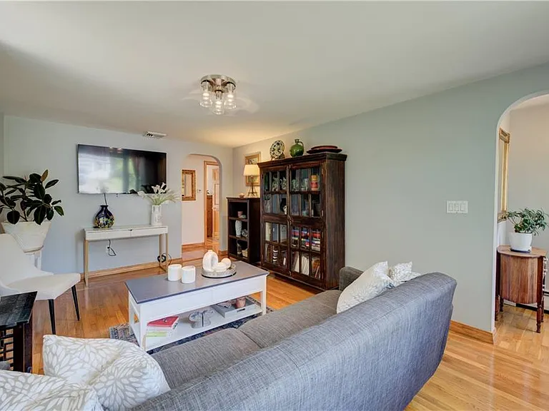15 Whipple Ave — Photo 7