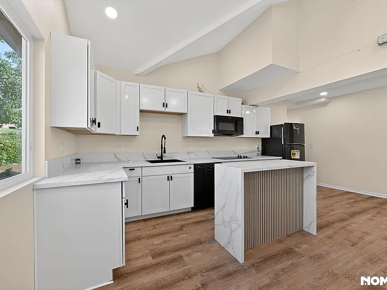 337 Apollo Dr #B — Photo 21