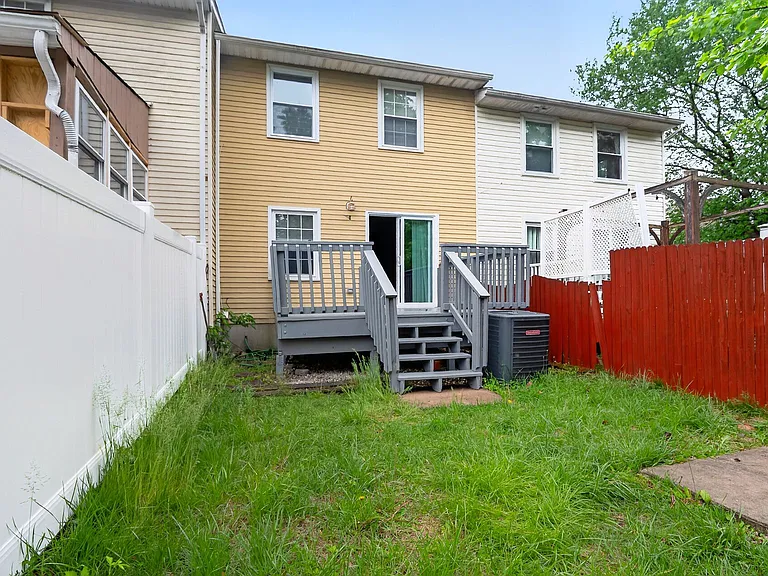 5326 King Arthur Cir — Photo 14