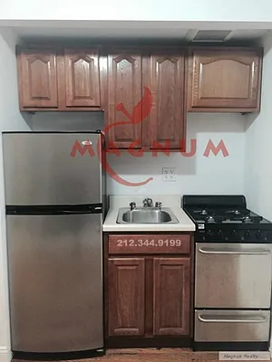 Rented by Magnum Realty Holdings, LLC | media 28