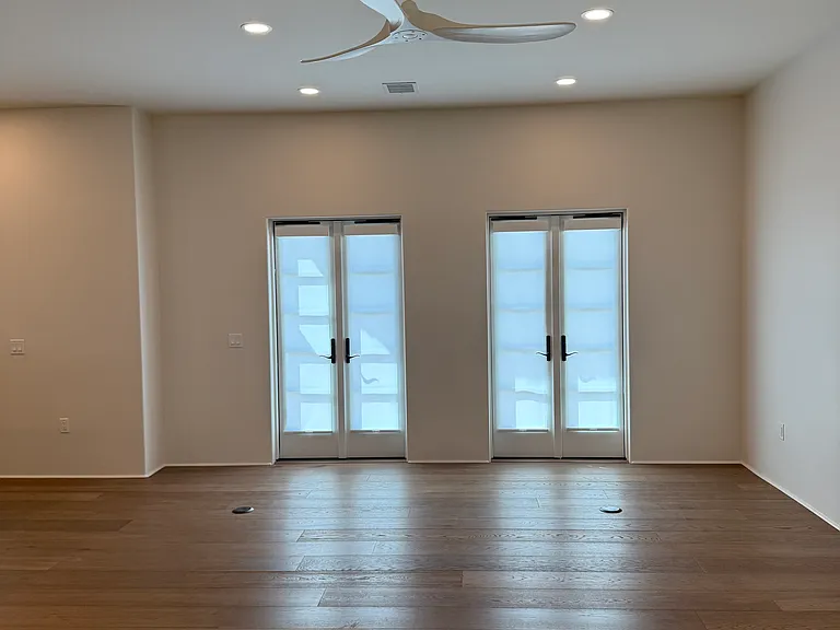 301 W Comstock Ave #2 — Photo 11