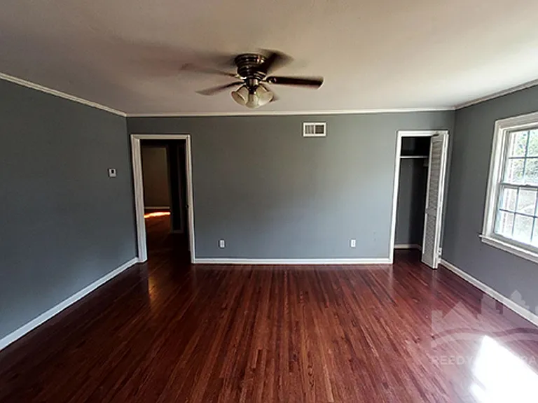3808 Windcrest Rd — Photo 5