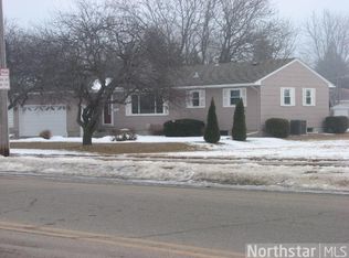 1620 16th St E, Glencoe, MN 55336