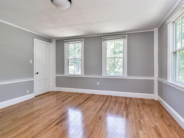 16 Pleasant St — Photo 22