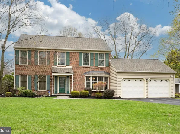 115 Country Flower Rd, Newark, DE 19711