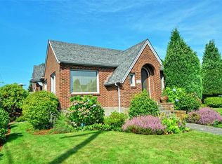 1832 Rucker Ave, Everett, WA 98201