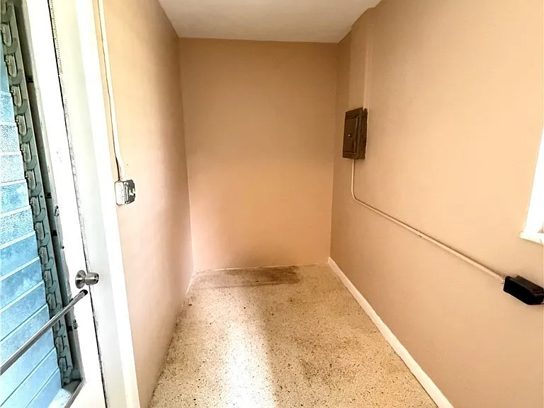 1407 Juddale St E — Photo 7