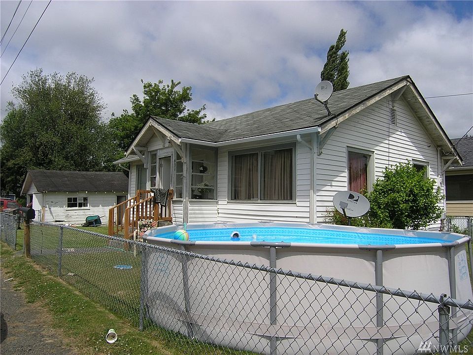 1st image of 631 Queen Ave